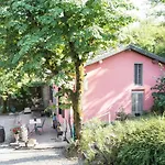 Bacialupo Foresteria Bed & Breakfast Montecalvo Versiggia