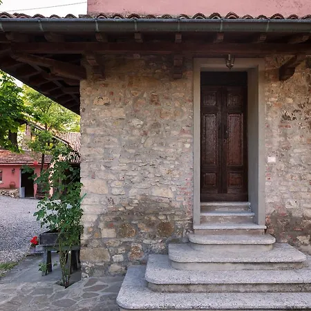Bed and Breakfast Bacialupo Foresteria 3*